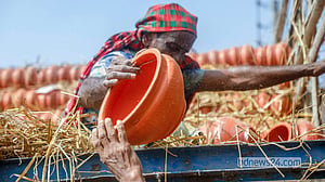 রেস্তোরাঁর চাহিদা এখন মাটির পাত্র