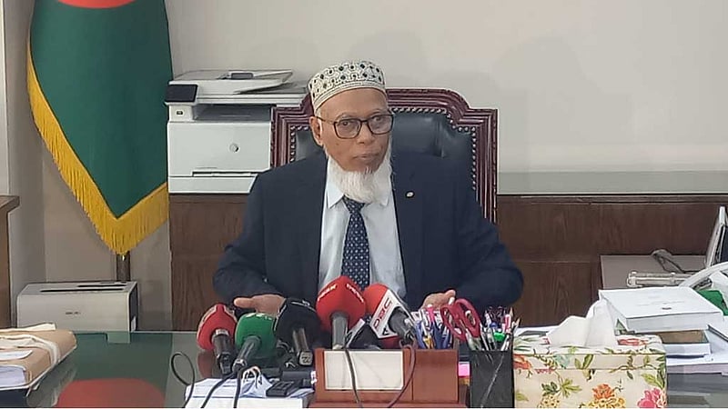 স্থানীয় সরকারে নির্দলীয় নাকি দলীয় প্রতীকে ভোট, সিদ্ধান্ত সংসদের: ইসি মাছউদ