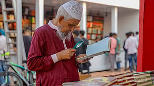 ১৭ দিনে বইমেলায় বিক্রি আনুমানিক ১৭ কোটি টাকা