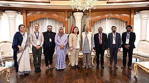 প্রধান উপদেষ্টার সঙ্গে ‘আনফ্রেল’ নির্বাচন পর্যবেক্ষক দলের সাক্ষাৎ