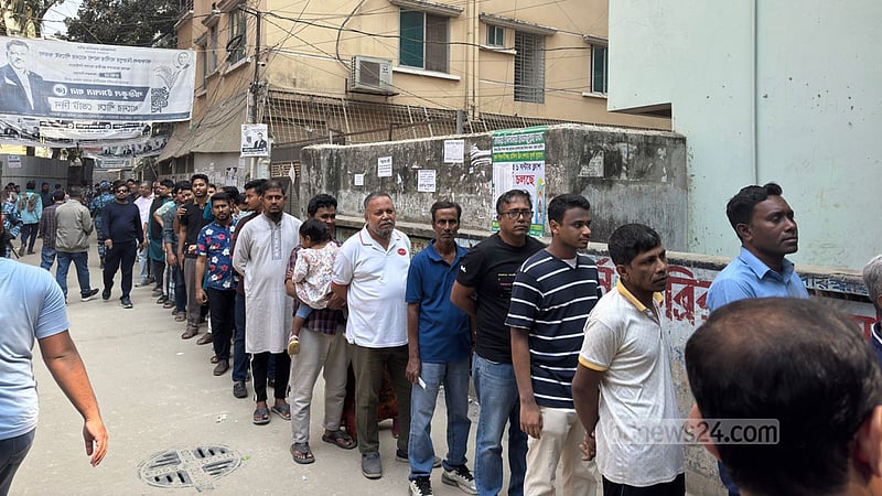 বেলা বাড়ে, ভোটারও বাড়ে