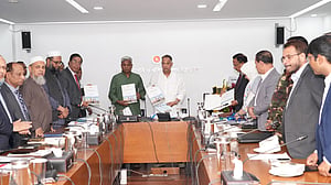 ১০০ দিনের কর্মপরিকল্পনা ও পাঁচ বছরের রূপরেখা প্রকাশ জ্বালানি বিভাগের