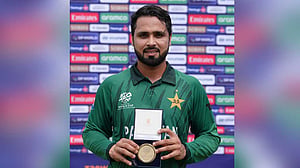 কঠিন সমীকরণ মিলিয়ে বিশ্বকাপ অভিষেকেই সেরা ফাহিম
