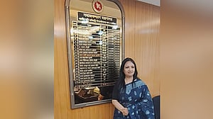 ৩৩ বছর পর বাবার অফিসে কন্যা: প্রতিমন্ত্রী ফারজানা শারমিনের আবেগঘন পোস্ট