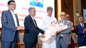 অর্থনীতি সাজাতে হবে ‘মনোজগতের’ সঙ্গে সংগতি রেখে: অর্থমন্ত্রী খসরু