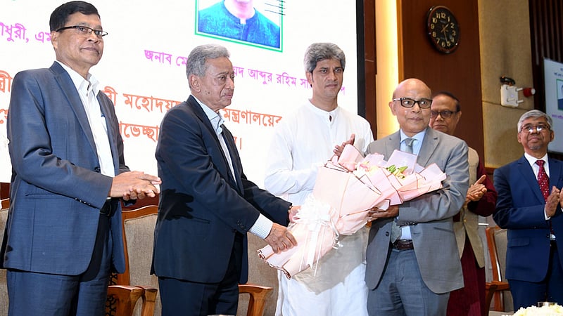 অর্থনীতি সাজাতে হবে ‘মনোজগতের’ সঙ্গে সংগতি রেখে: অর্থমন্ত্রী খসরু