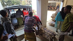 ফরিদপুরে নির্বাচনের ব্যালট পেপার পৌঁছাল উপজেলা কার্যালয়ে