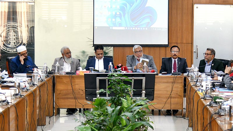 বিদ্যুৎ–জ্বালানি ও পরিবহনে করণীয় নথিভুক্ত করে যাচ্ছে অন্তর্বর্তী সরকার: ফাওজুল কবির খান