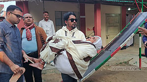 নাতির কোলে চড়ে ছেলেকে ভোট দিলেন শতবর্ষী সূর্যবানু