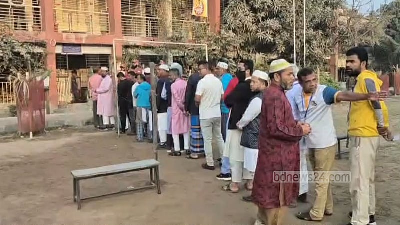 গাজীপুরে ভোটগ্রহণ চলছে, সকালে উপস্থিতি কম