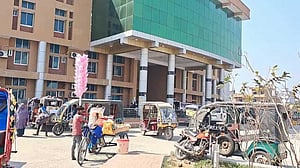 গোপালগঞ্জে ইট বোঝাই ট্রলি চাপায় বৃদ্ধ নিহত