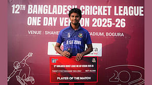 শেষ জুটির রুদ্ধশ্বাস রোমাঞ্চের ম্যাচে ব্যাটে-বলে নায়ক হাসান মাহমুদ