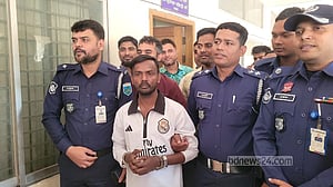 ধর্ষণ মামলায় জামিন পেলেন হিরো আলম
