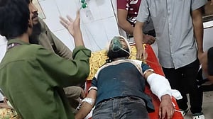 মোহাম্মদপুরে ‘সমন্বয়ককে’ কুপিয়ে আহত, দখল নিয়ে ‘দ্বন্দ্ব’ বলছে পুলিশ