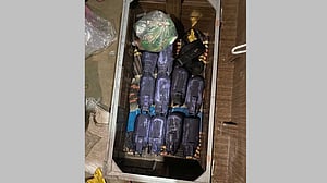 যশোরে অভিযানে গ্রেনেড, পিস্তল ও গুলি উদ্ধার