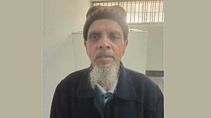 ঝালকাঠিতে মাদকাসক্ত যুবককে কুপিয়ে হত্যা, বাবা আটক