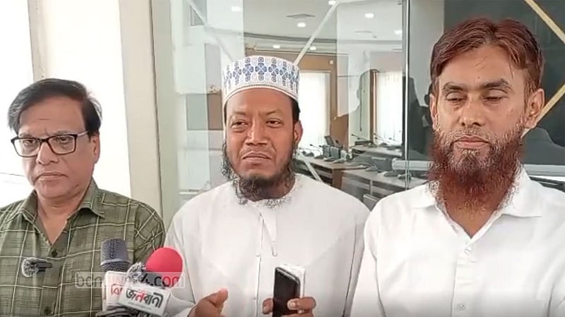 ‘ওপরওয়ালা’ বলতে কুষ্টিয়ায় কেউ নেই, ‘ওপরওয়ালা’ এখন আমি: আমির হামজা