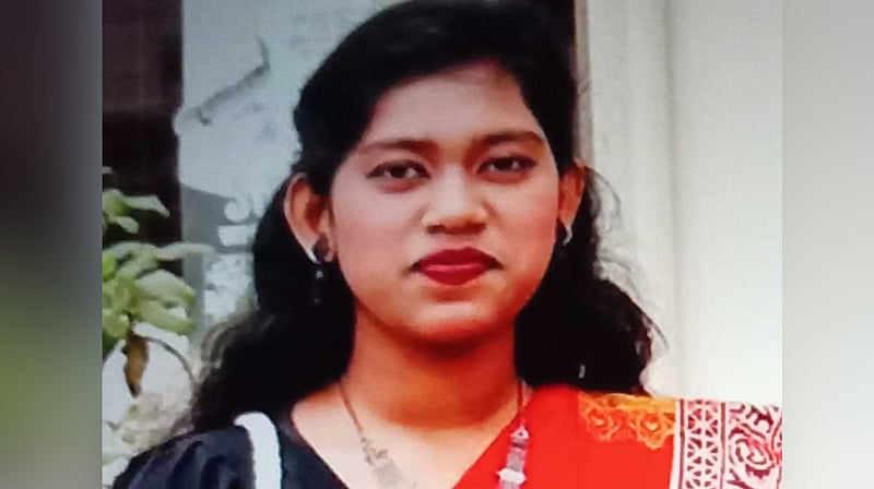 জানালার গ্রিলে ঝুলছিল কুষ্টিয়া মেডিকেল কলেজ ছাত্রীর লাশ
