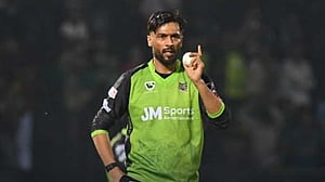 ‘ভারতের সাবেক ক্রিকেটারদের ভাষা খারাপ, পাকিস্তানকে গালিগালাজ করে”