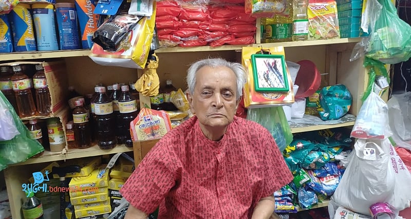 'ভিনদেশি ভাষার প্রভাব মেনে নিতে কষ্ট হয়'
