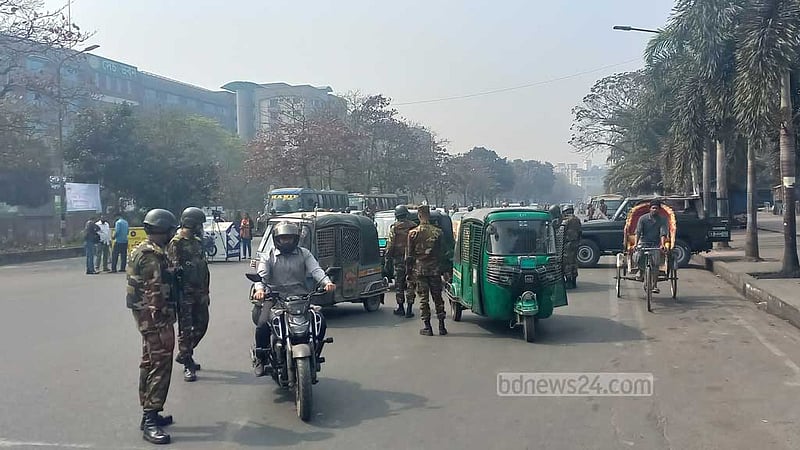 মোটরসাইকেল চলাচলে কড়াকড়ি, চেকপোস্টে তল্লাশি