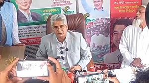 নারায়ণগঞ্জ-১: ধানের শীষে সমর্থন দিয়ে সরে দাঁড়ানোর ঘোষণা স্বতন্ত্র প্রার্থীর