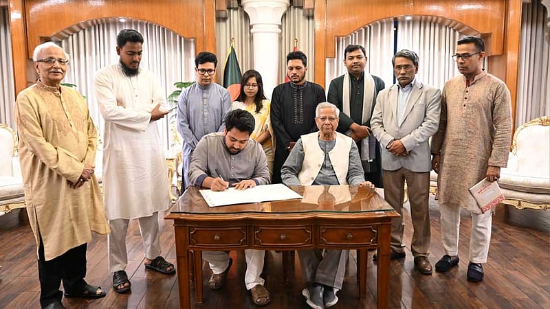 জুলাই সনদে স্বাক্ষর করল এনসিপি, ধন্যবাদ দিলেন প্রধান উপদেষ্টা