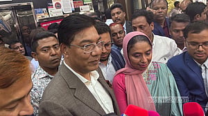 যাত্রীর ইমিগ্রেশন শেষ হতেই লাগেজ দিতে চান প্রতিমন্ত্রী মিল্লাত