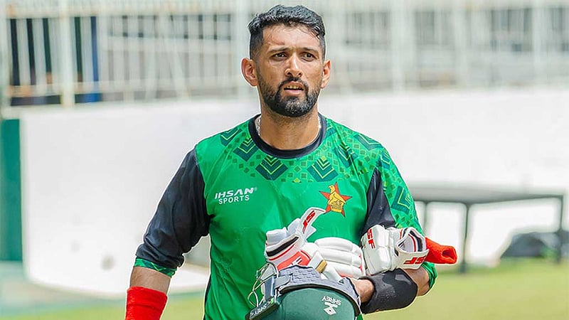 রাজা ফিরলেন সিংহাসনে
