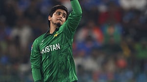 বিশ্বকাপের মাঝপথে শীর্ষে ফিরলেন সাইম