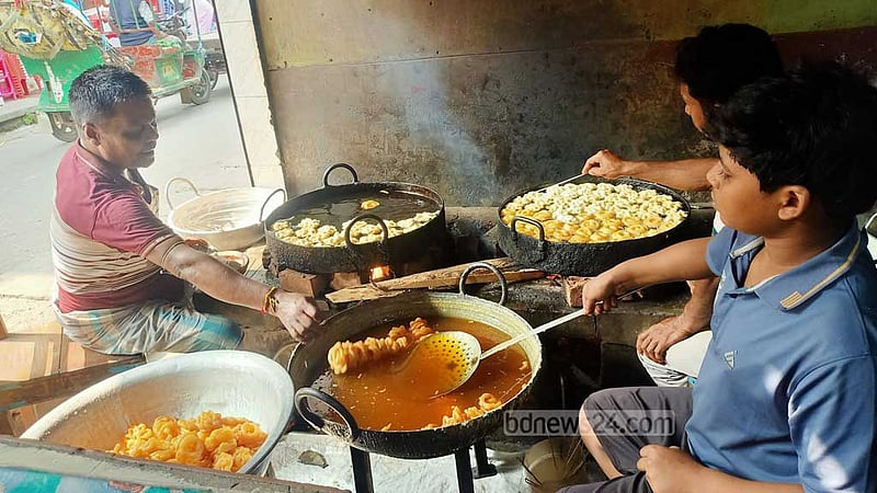 ইফতারের রাজা ঘোষপট্টির ‘মাষকলাইয়ের আমিত্তি’