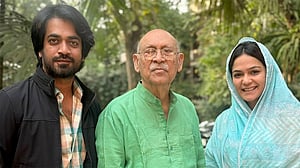 ‘সখিনা’ গল্পটি পড়ে মনে হয়েছে কাজ করা যায়: আবুল হায়াত
