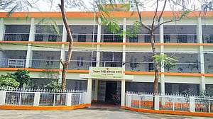 সিরাজগঞ্জ-৩: ভোটের আগের রাতে প্রিজাইডিং কর্মকর্তা প্রত্যাহার, ৪ জনকে জরিমানা