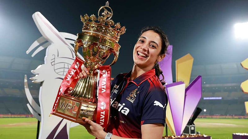 অসুস্থতা নিয়েও স্মৃতি মান্ধানার ‘ইনহিউম্যান’ ইনিংস