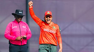 সবাইকে ছাড়িয়ে অনন্য সোবহানা মোস্তারি