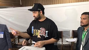 প্রথমবার ভোট দিয়ে তামিম বললেন ‘এক্সাইটেড’