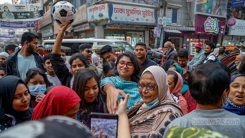 পারলেন না জারা