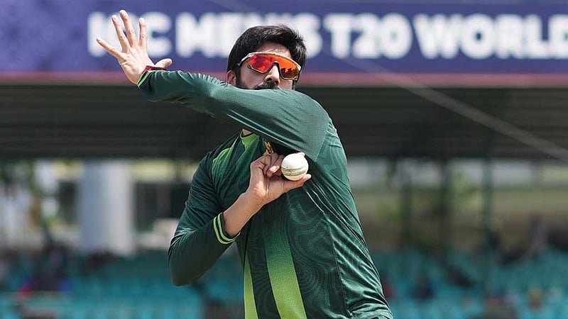 পাকিস্তানের একজনকে নিয়ে ভারতকে সতর্ক করলেন হারভাজান
