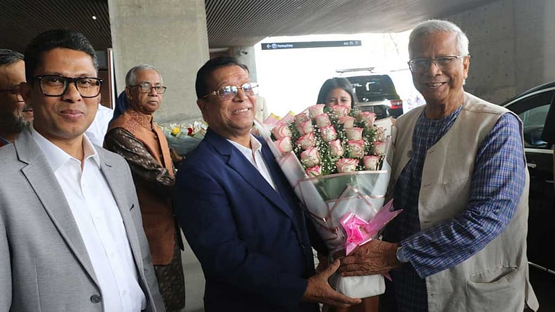 ১৮ মাস পর ইউনূস সেন্টারে ফিরলেন মুহাম্মদ ইউনূস