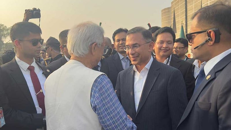 নতুন প্রধানমন্ত্রী তারেককে ইউনূসের শুভেচ্ছা