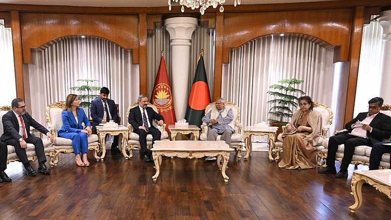 প্রধান উপদেষ্টার সঙ্গে তুরস্ক ও কমনওয়েলথের নির্বাচন পর্যবেক্ষক দলের সাক্ষাৎ
