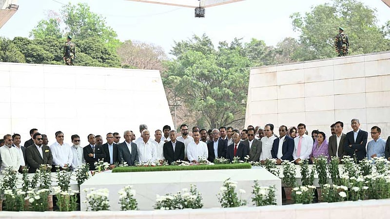 জিয়া ও খালেদার সমাধিতে শ্রদ্ধা মন্ত্রিসভার