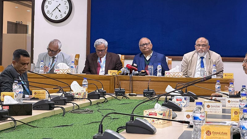 হলফনামার অসঙ্গতি সামনে আনুন, ব্যবস্থা নেবে দুদক: মোমেন