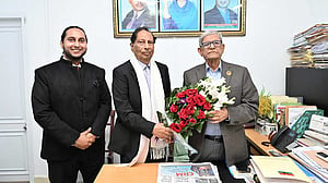 বিএনপিতে যোগ দিলেন সাবেক তথ্য প্রতিমন্ত্রী আবু সাইয়িদ
