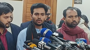 গোয়েন্দা প্রধানরা ‘একটা পার্টি অফিসকে’ কেবলা করে ফেলেছেন: আসিফ মাহমুদ