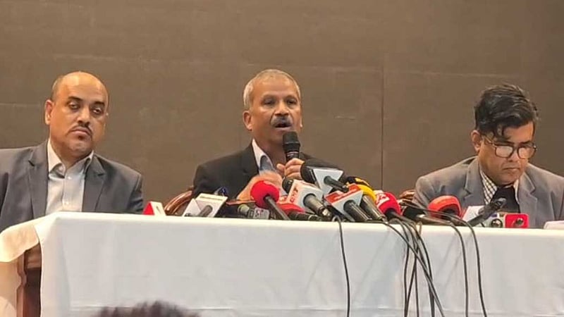 সরকার কেন গণভোটে 'হ্যাঁ'-এর পক্ষে প্রচারে, ব্যাখ্যা দিলেন আইন উপদেষ্টা