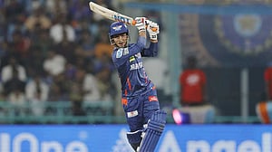 ‘স্বপ্নের ঠিকানায়’ আয়ুশ বাদোনি