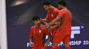 সাফ ফুটসালে ভারতকে রুখে দিল বাংলাদেশ