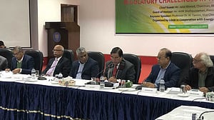 এলপিজির আমদানি সীমা কোনো সমস্যা না: ব্যবসায়ীদের কথার জবাবে বিইআরসি প্রধান