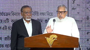 ইসির ‘নির্লিপ্ত ভূমিকা’ নিয়ে নজরুলের প্রশ্ন